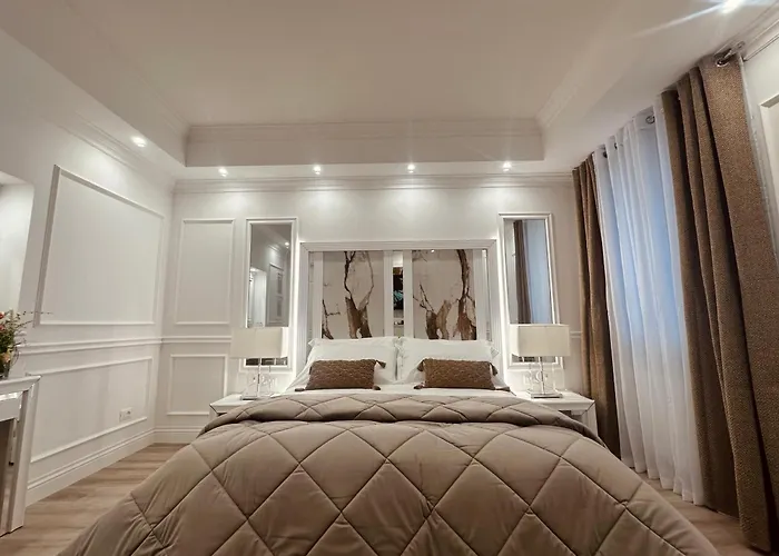 6 Al Apartment Rom