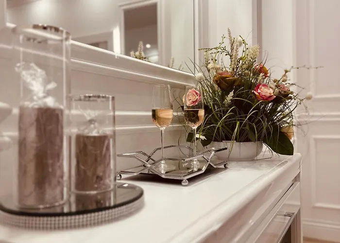 Apartment 6 Al *
